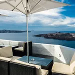 Kamares Neoklassiko 4* Fira (Santorini)