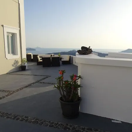 Guest house Neoklassiko Koukouli Fira (Santorini)