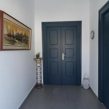 ゲストハウス Neoklassiko Koukouli