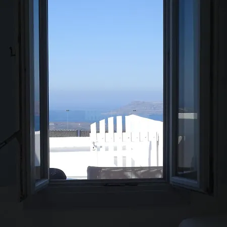 Guest house Neoklassiko Koukouli Fira (Santorini)