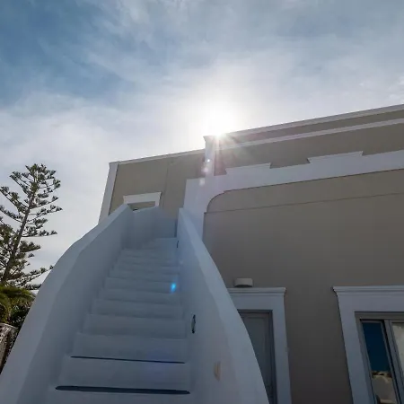 Neoklassiko Koukouli 4* Fira (Santorini)