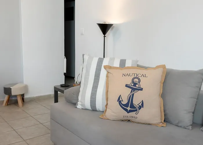 Neoklassiko Koukouli 4* Тира