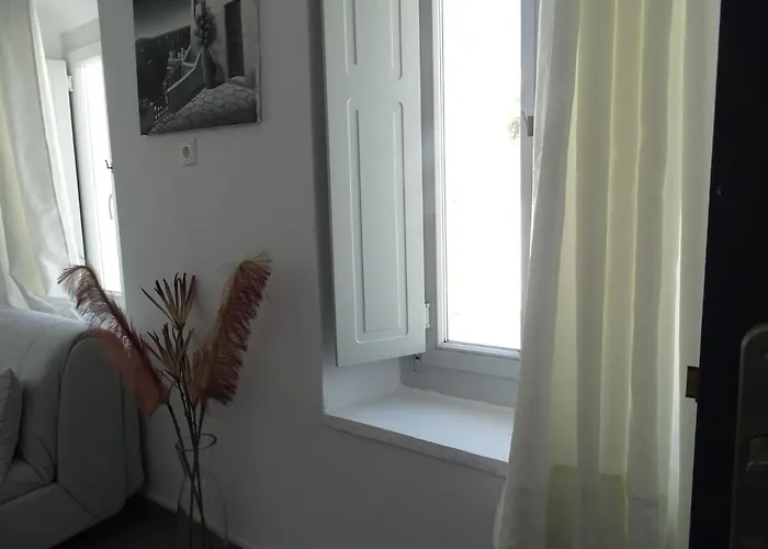 Neoklassiko Koukouli Гостевой дом