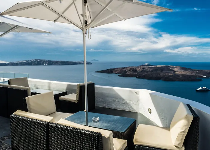 Neoklassiko Koukouli 4* Тира