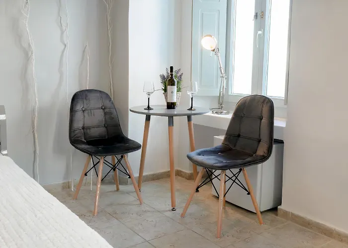 Neoklassiko Koukouli Тира