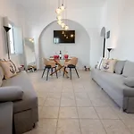 Kamares Neoklassiko Fira (Santorini)