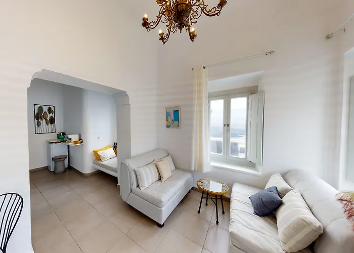 Maison d'hôtes Kamares Neoklassiko Fira (Santorini)